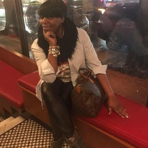 Meet your Posher, Erickaa